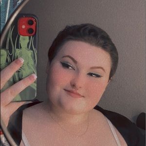 Meet your Posher, Lucy